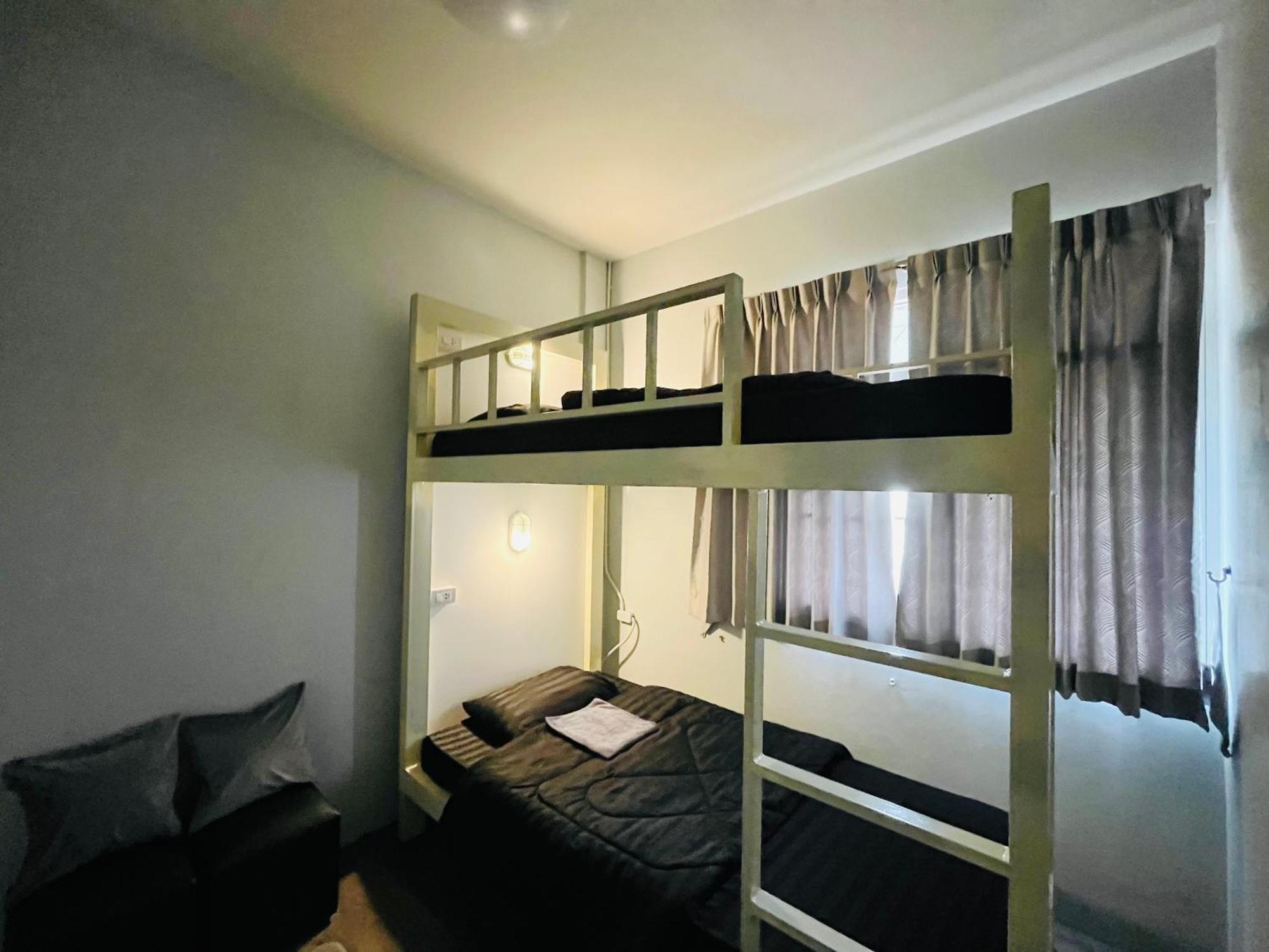 Patone Hostel Аюттхая Экстерьер фото